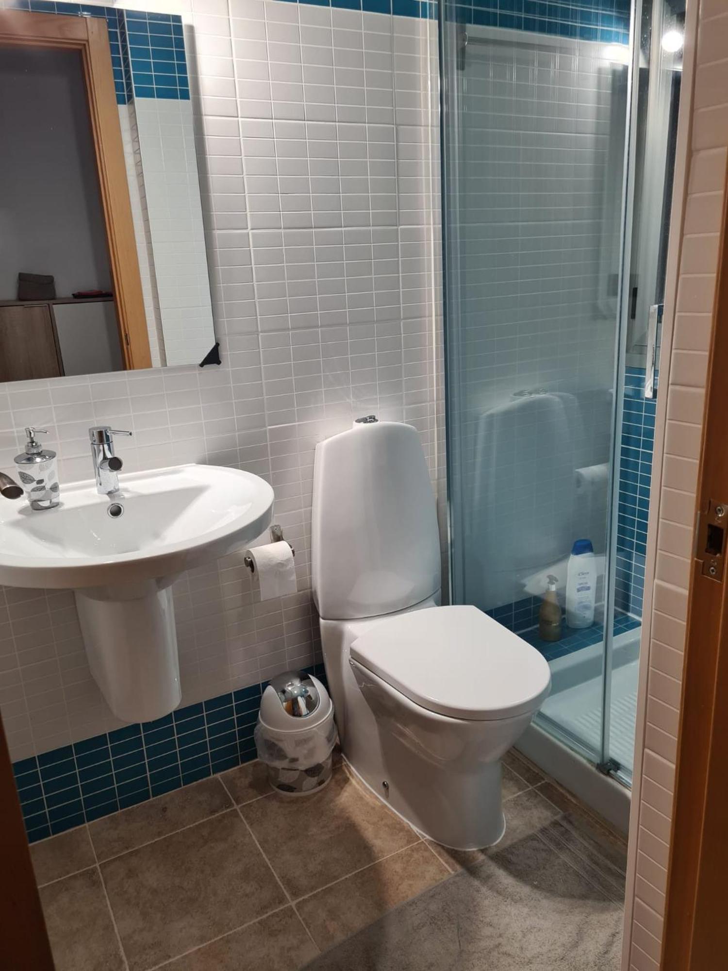 Quarto Com Banheiro Privado Em Apartamento Familiar Apartment Alicante Exterior photo