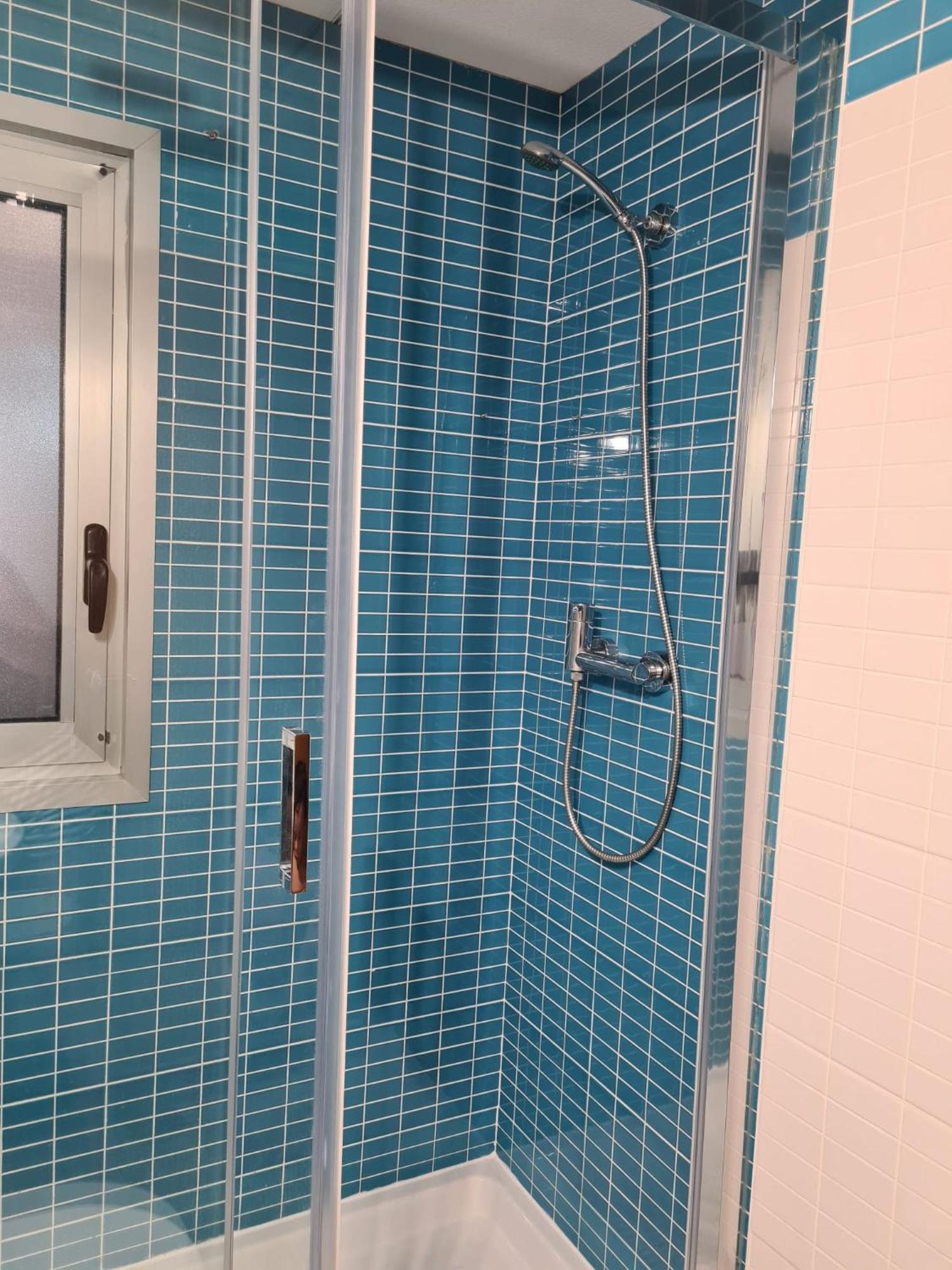 Quarto Com Banheiro Privado Em Apartamento Familiar Apartment Alicante Exterior photo